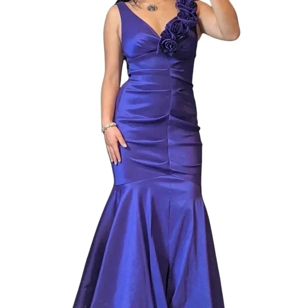 Xscape long V-neck Beading Mermaid Party/Prom Even
